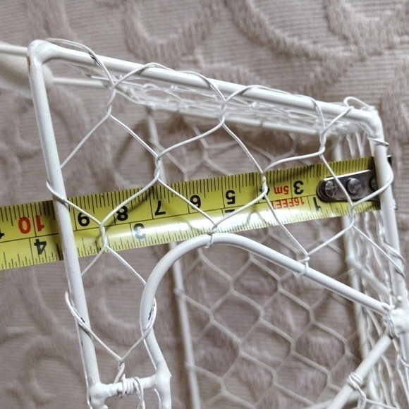 4@30.00 or 22.00 Home Decor/Wire Baskets - Picture 16 of 16